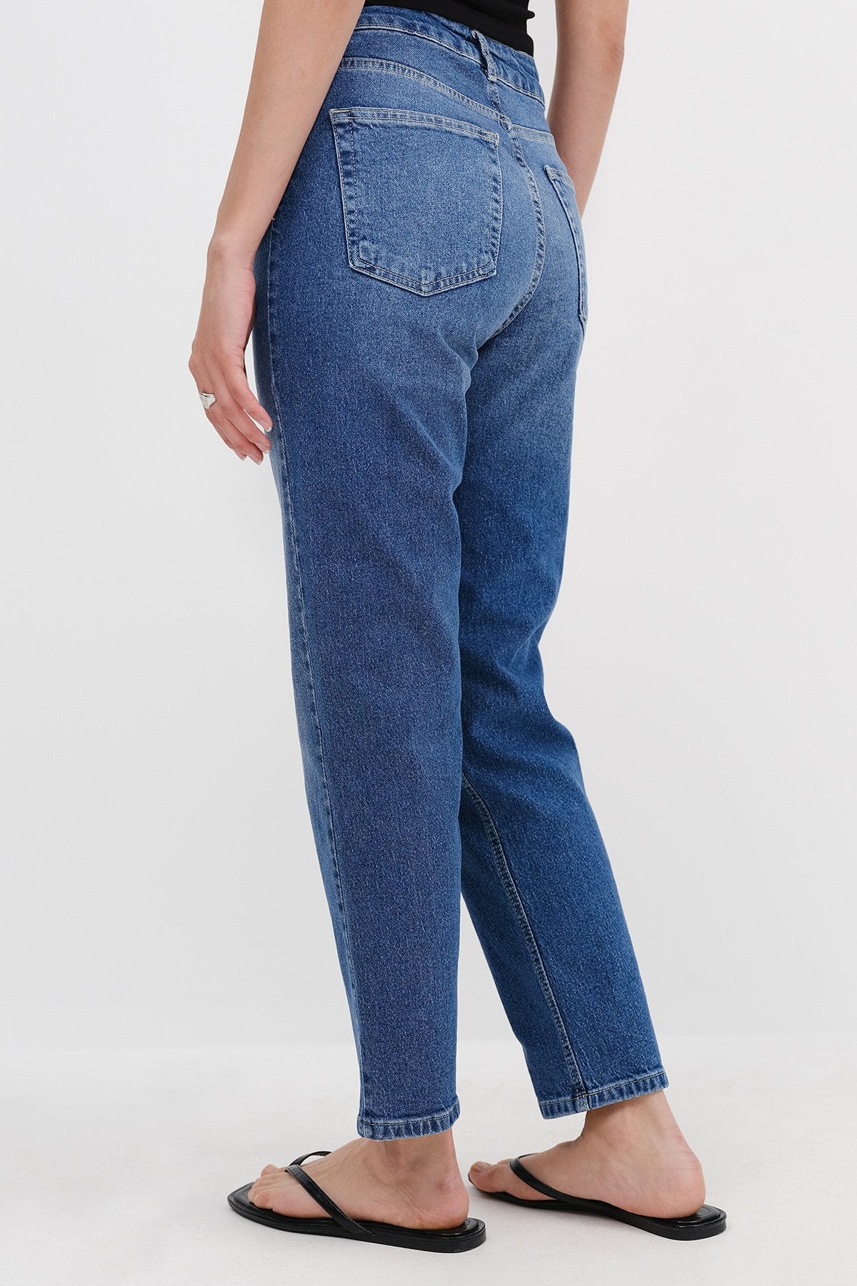 Tint_High-Waist-Mom-Jean-Trousers-addax