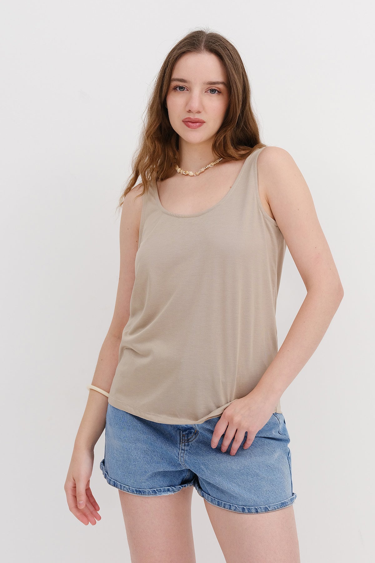 Mink_U-Neck-Sleeveless-Blouse-addax