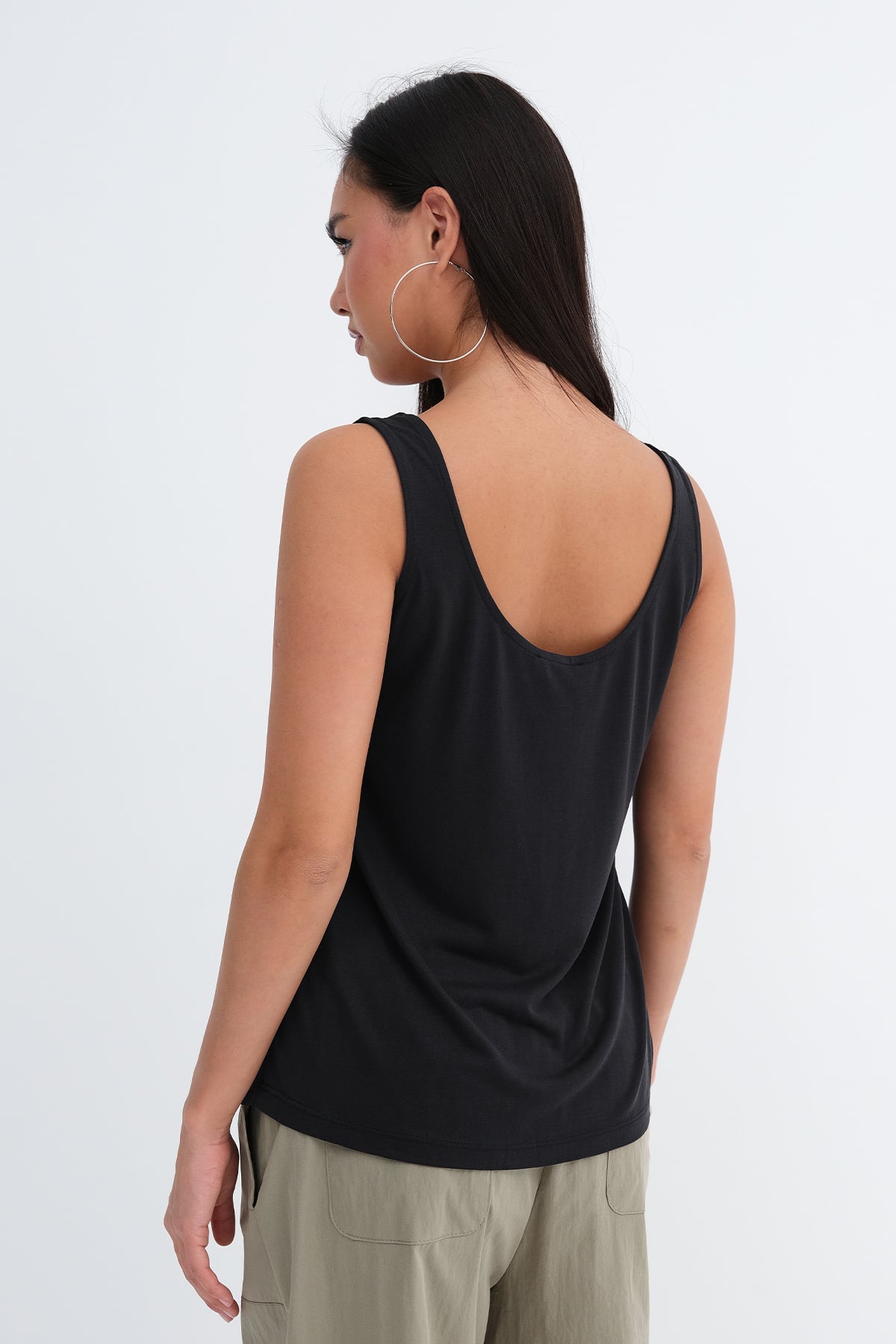 Charcoal_U-Neck-Sleeveless-Blouse-addax