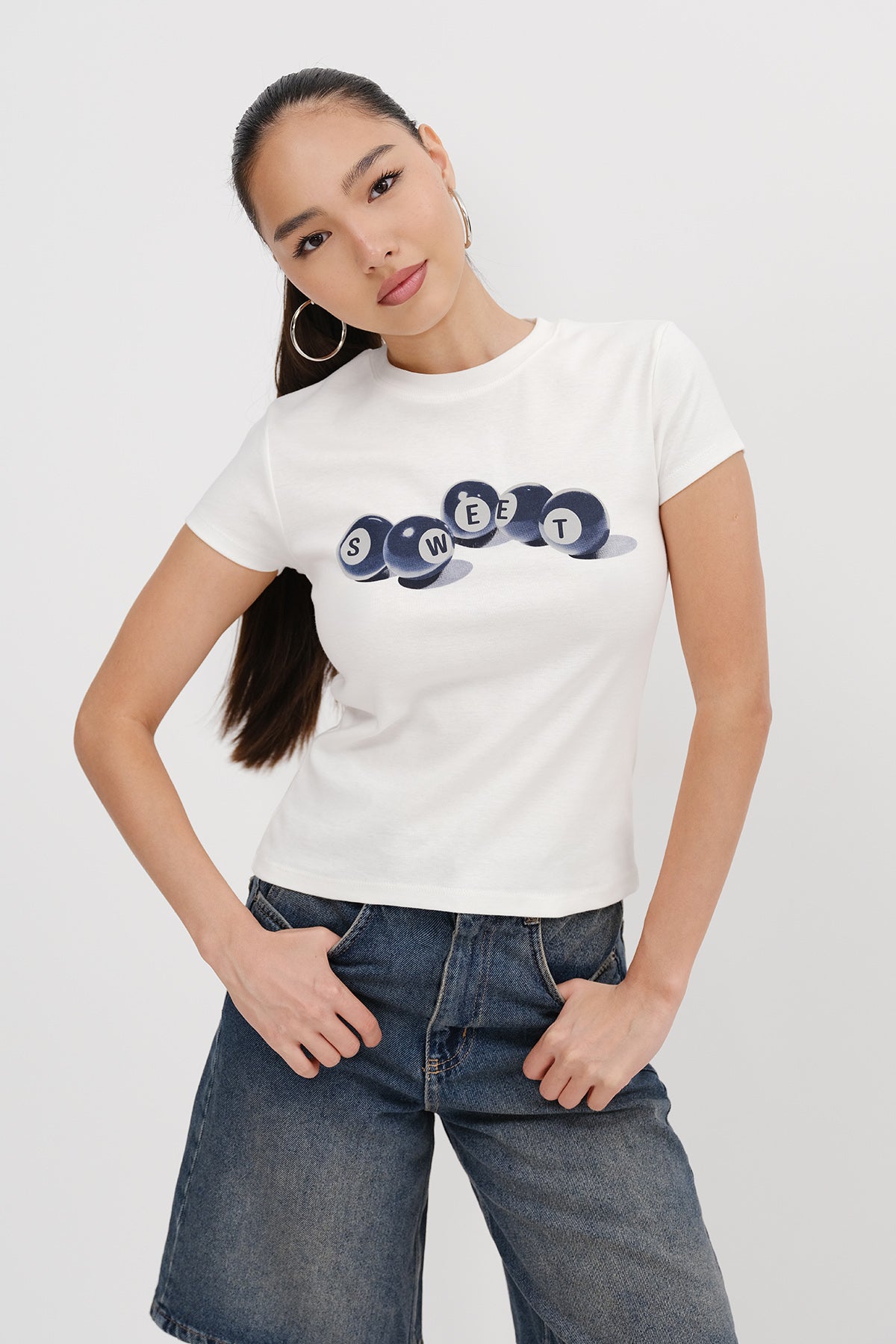 Ecru_Crew-Neck-Printed-T-Shirt-addax