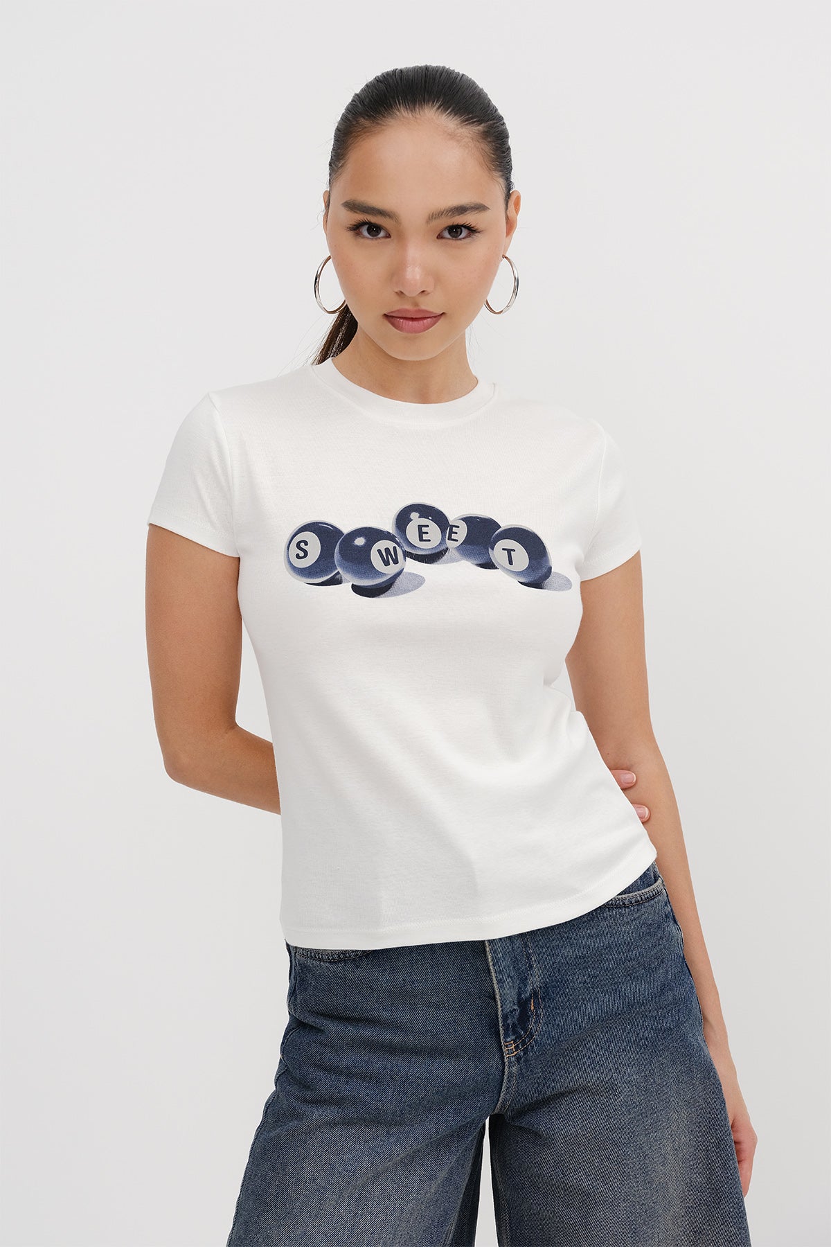 Ecru_Crew-Neck-Printed-T-Shirt-addax
