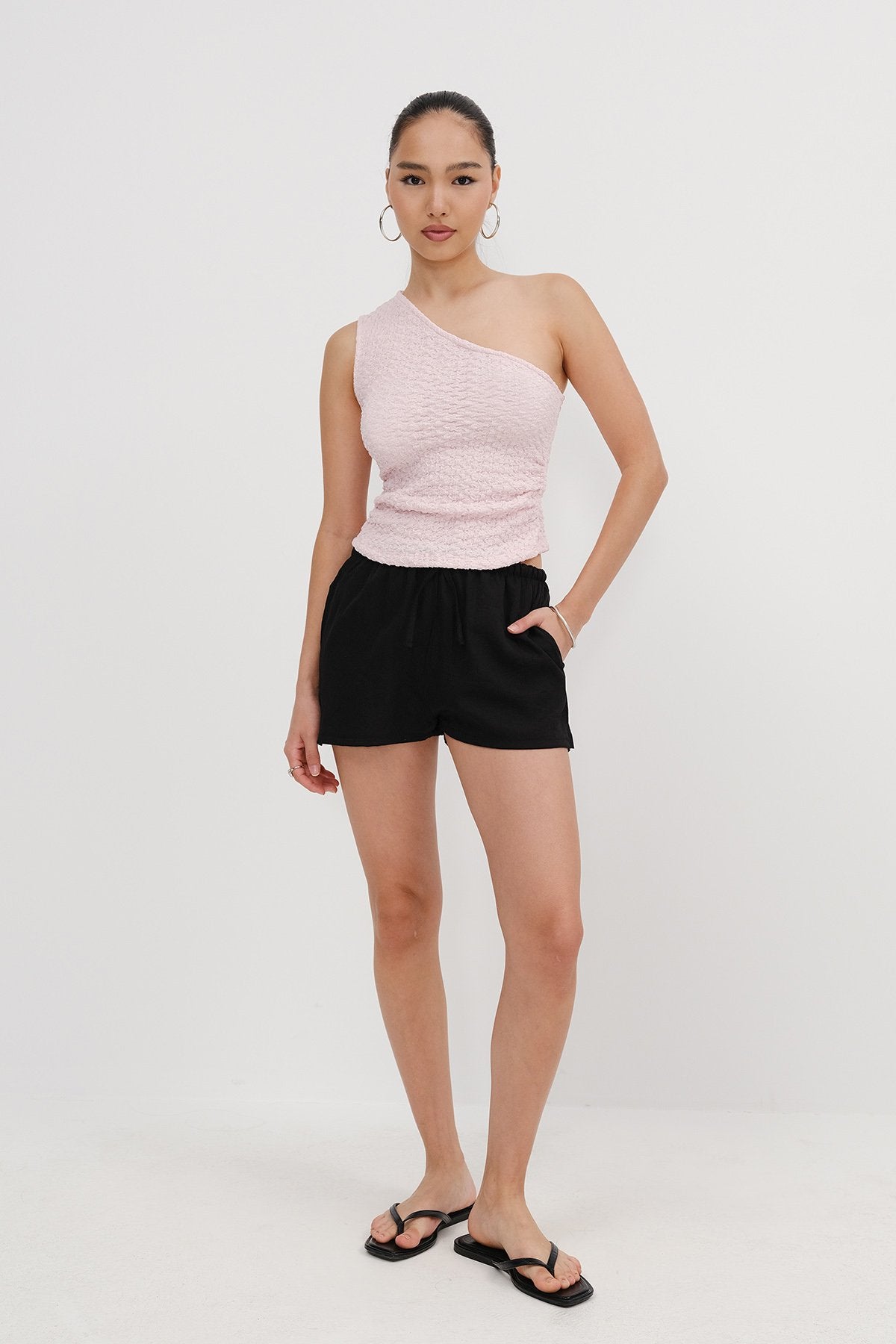 Black_Elastic-Waist-Shorts-addax