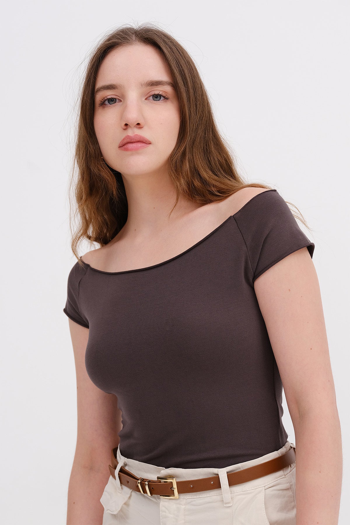 Soft-Brown_Boat-Neck-Basic-T-shirt-addax