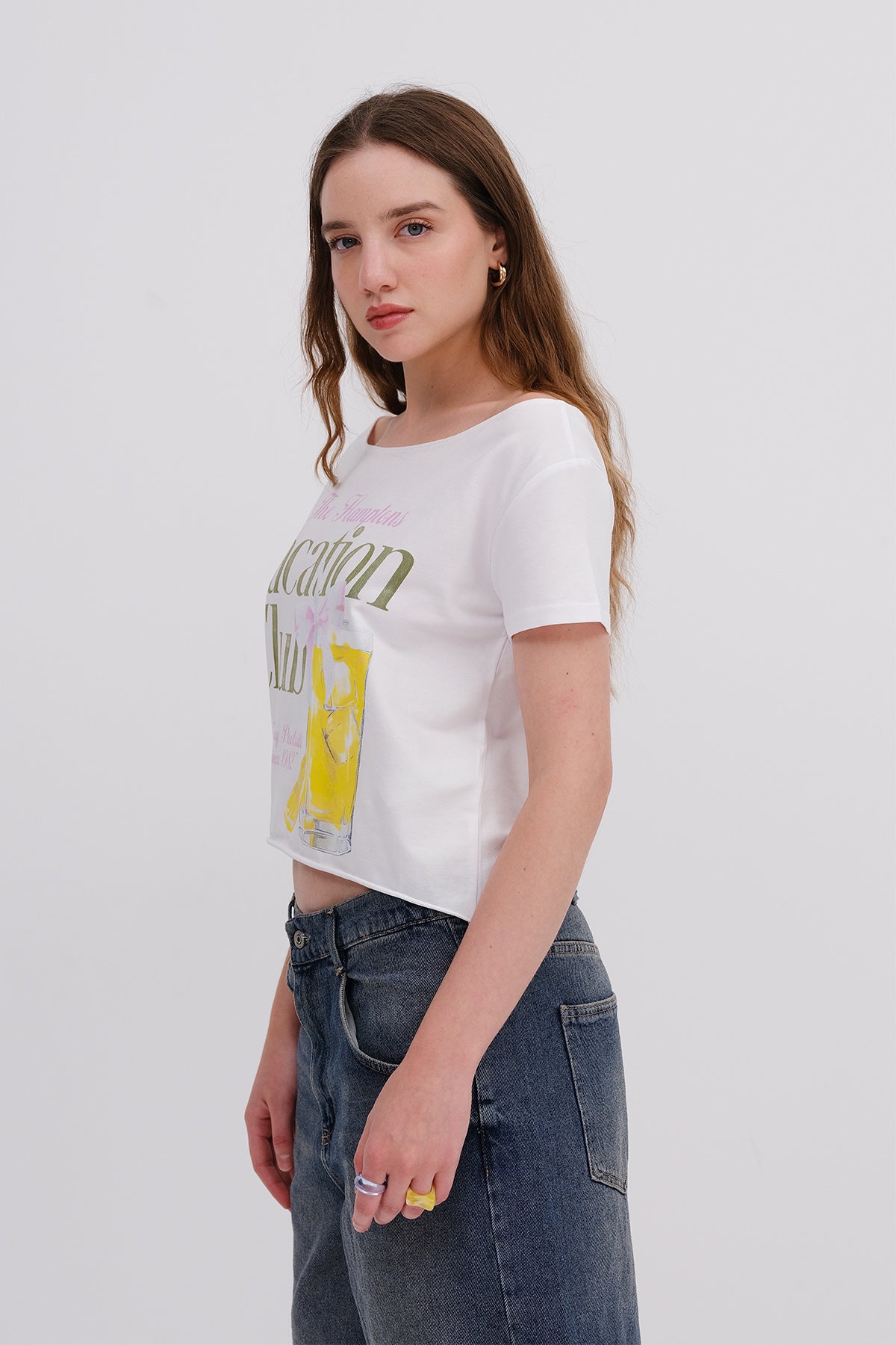 White_Boat-Neck-Printed-T-shirt-addax