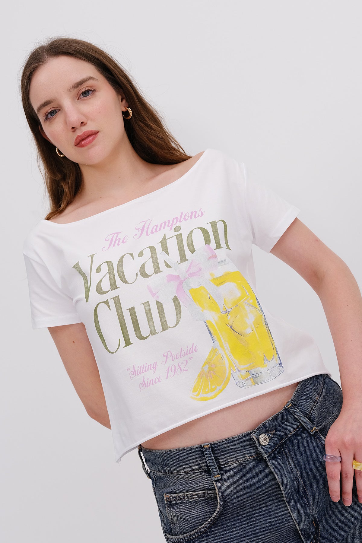 White_Boat-Neck-Printed-T-shirt-addax