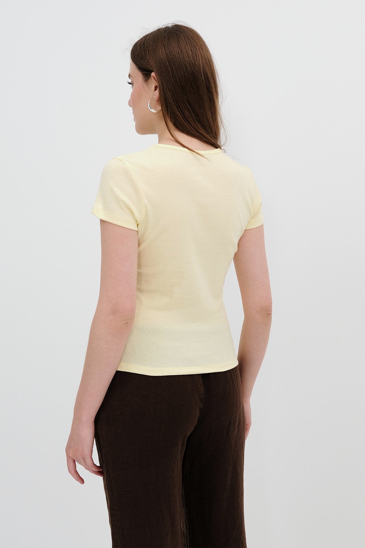 Light-Yellow_Starfish-Print-T-Shirt-addax
