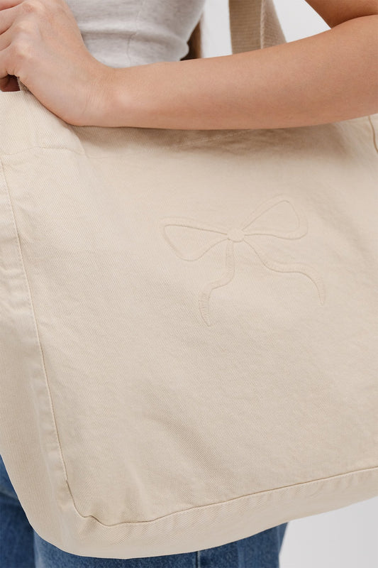 Beige_Bow-Patterned-Tote-Bag-addax