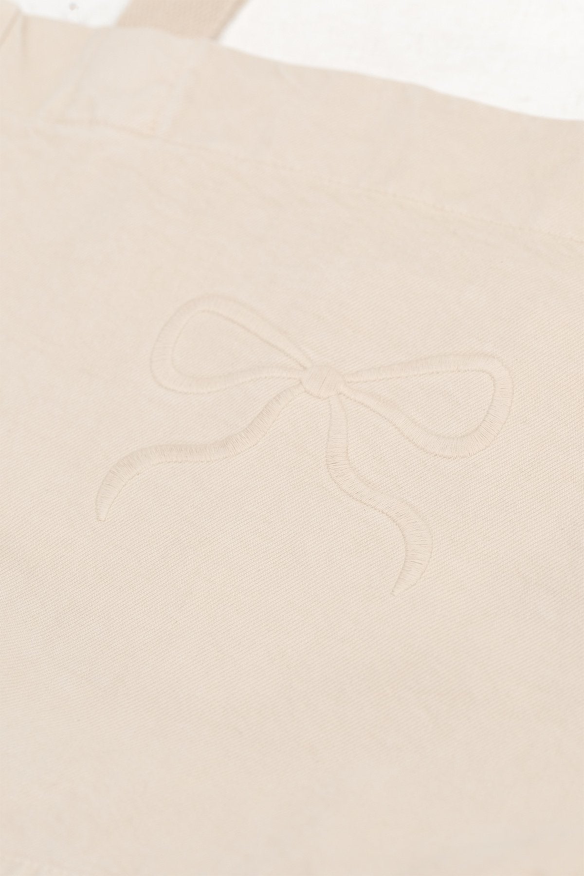 Beige_Bow-Patterned-Tote-Bag-addax