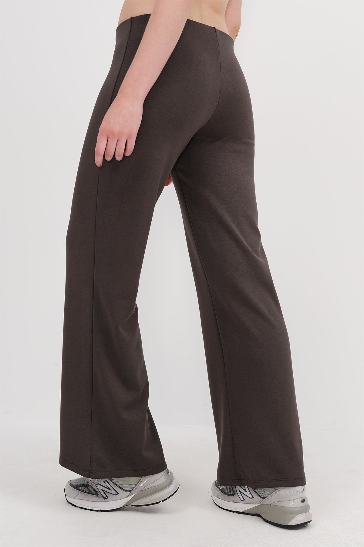 Bitter-Coffee_Modal-Wide-Leg-Trousers-addax