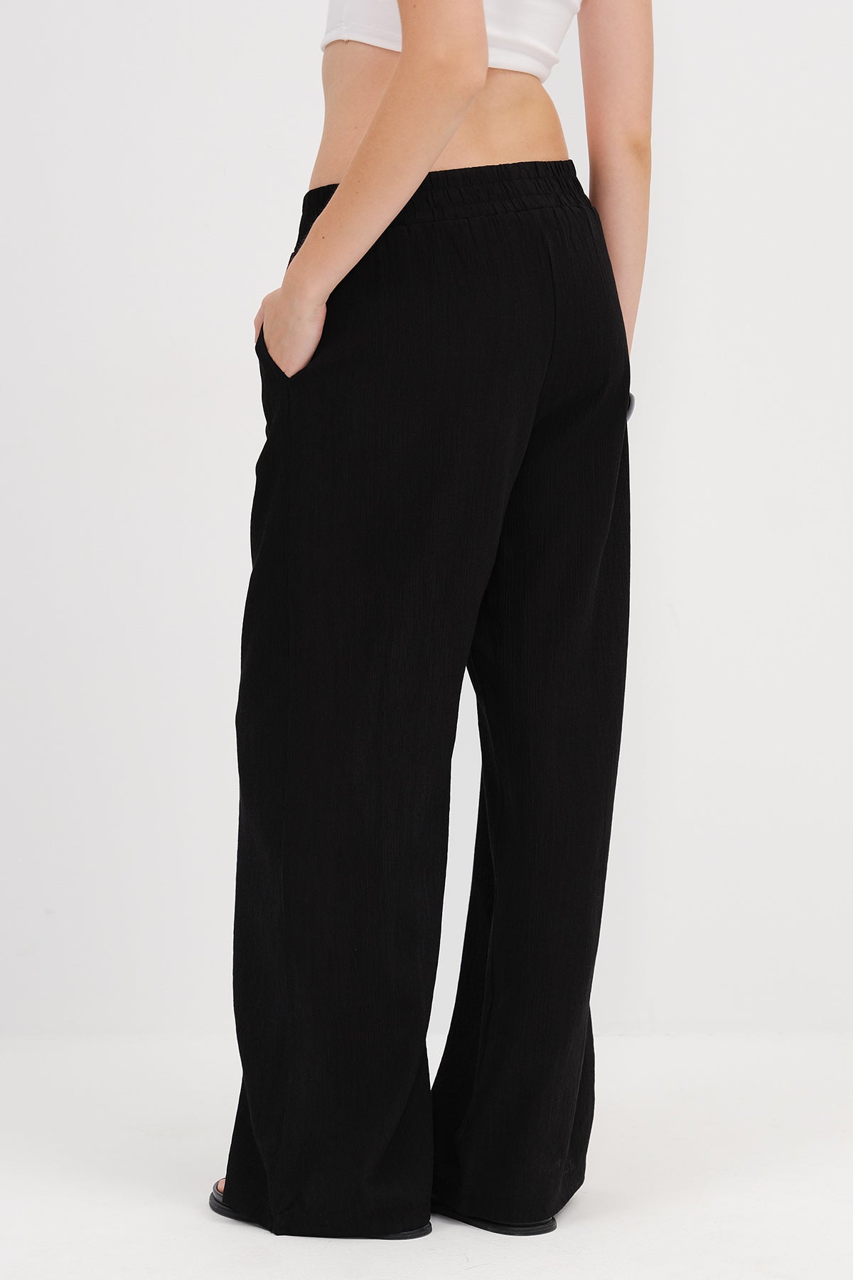 Black_Elastic-Waist-Wide-Leg-Trousers-addax