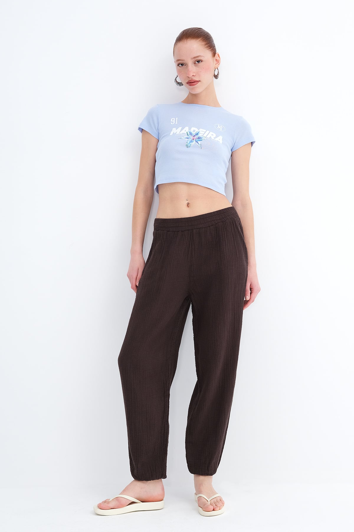 Bitter-Coffee_Jogger-Pants-with-Elastic-addax