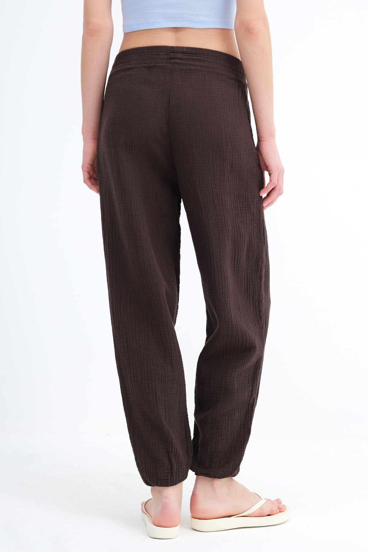 Bitter-Coffee_Jogger-Pants-with-Elastic-addax