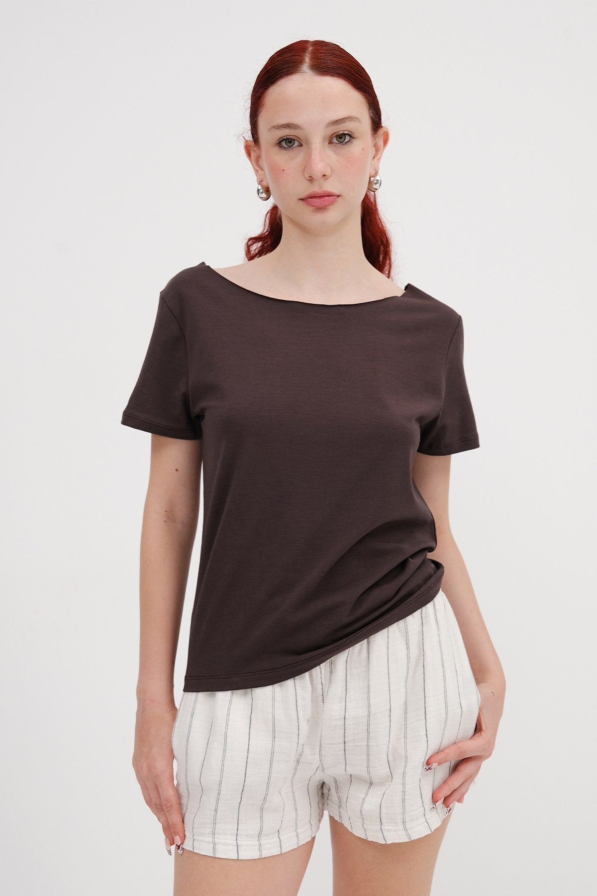 Soft-Brown_Boat-Neck-Basic-T-shirt-addax