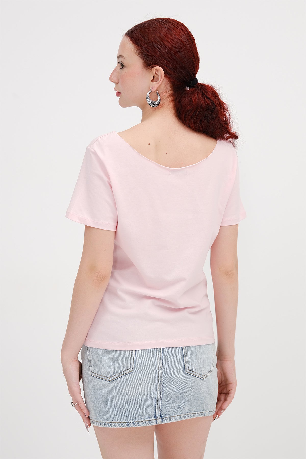 Lotus_Boat-Neck-Basic-T-shirt-addax
