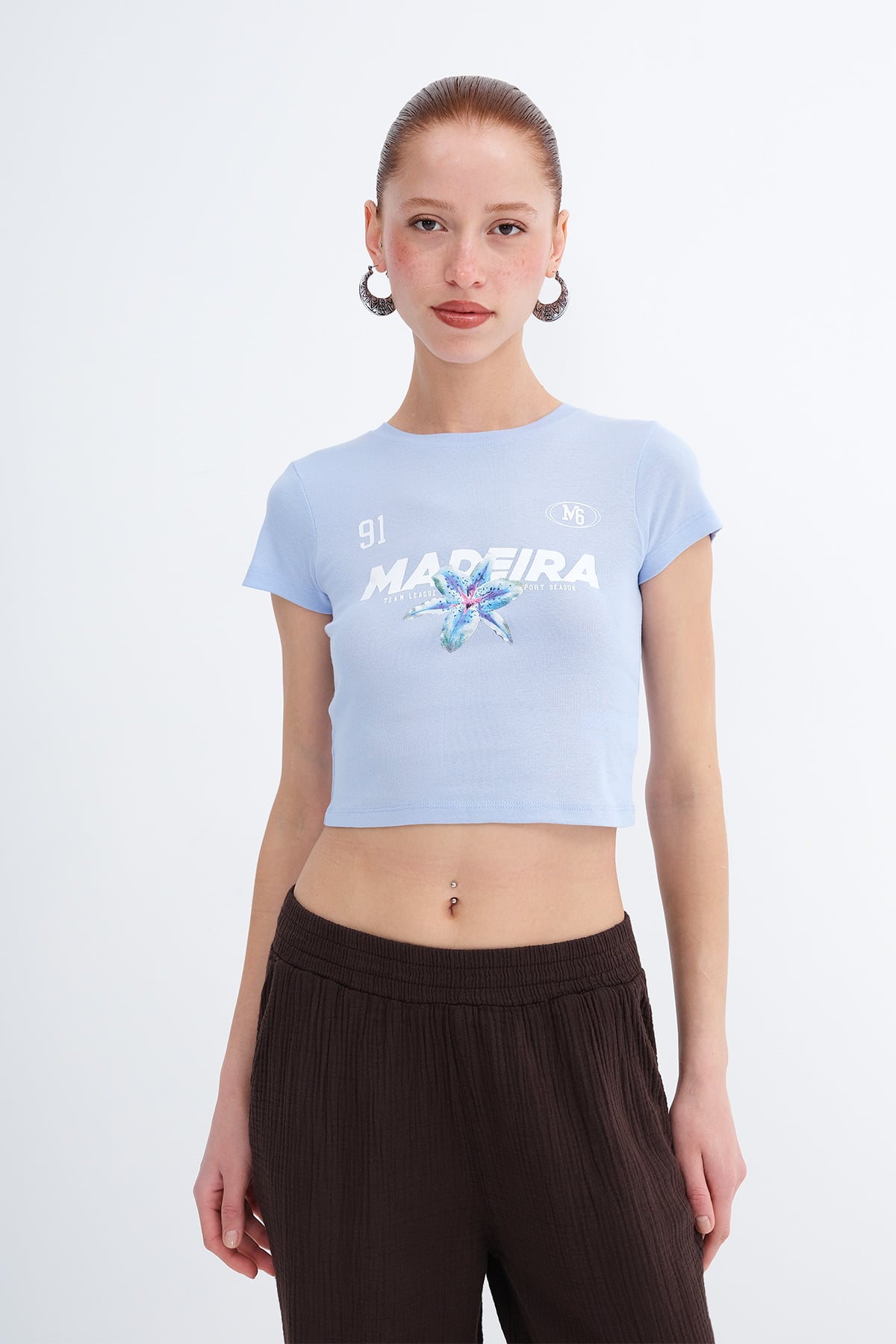 Baby-Blue_Printed-Crop-T-shirt-addax