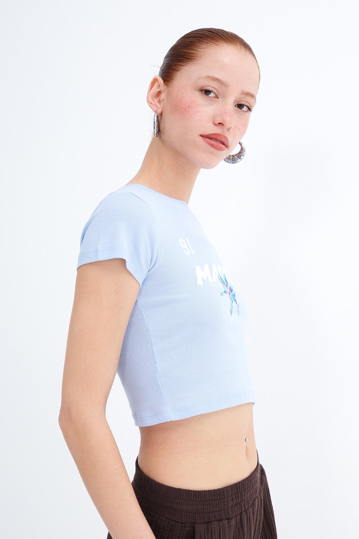 Baby-Blue_Printed-Crop-T-shirt-addax