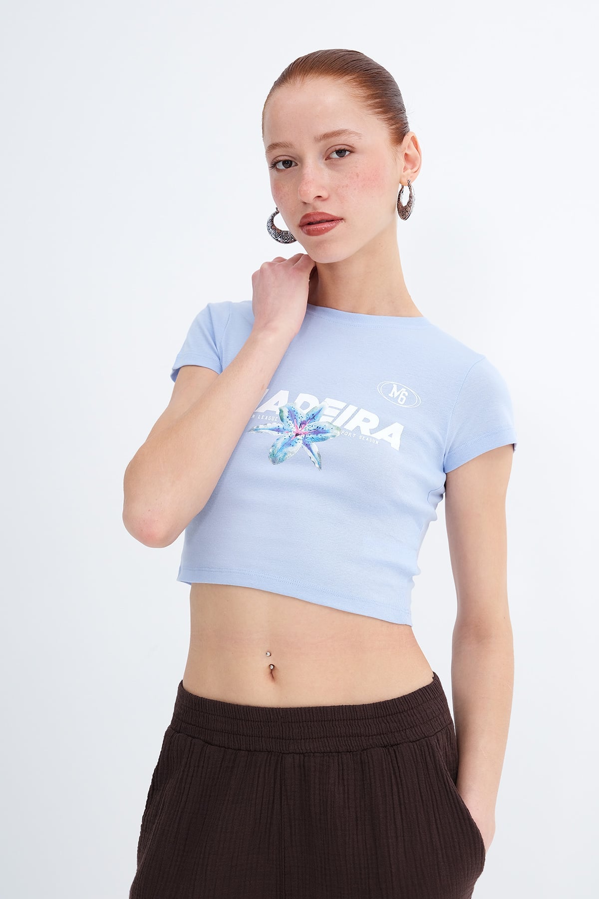 Baby-Blue_Printed-Crop-T-shirt-addax