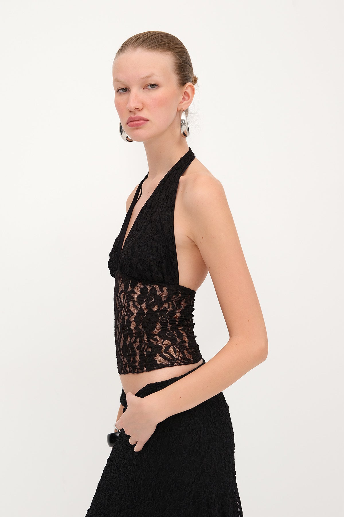 Black_Halter-Neck-Lace-Blouse-addax