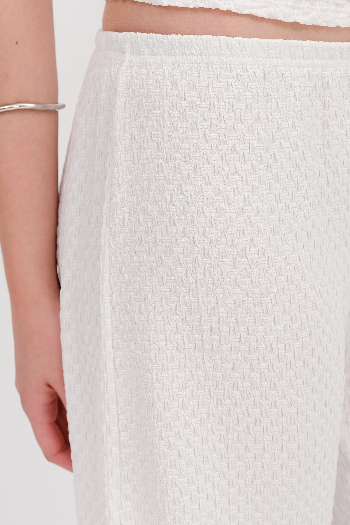 White_Textured-Pants-with-Elastic-Waist-addax