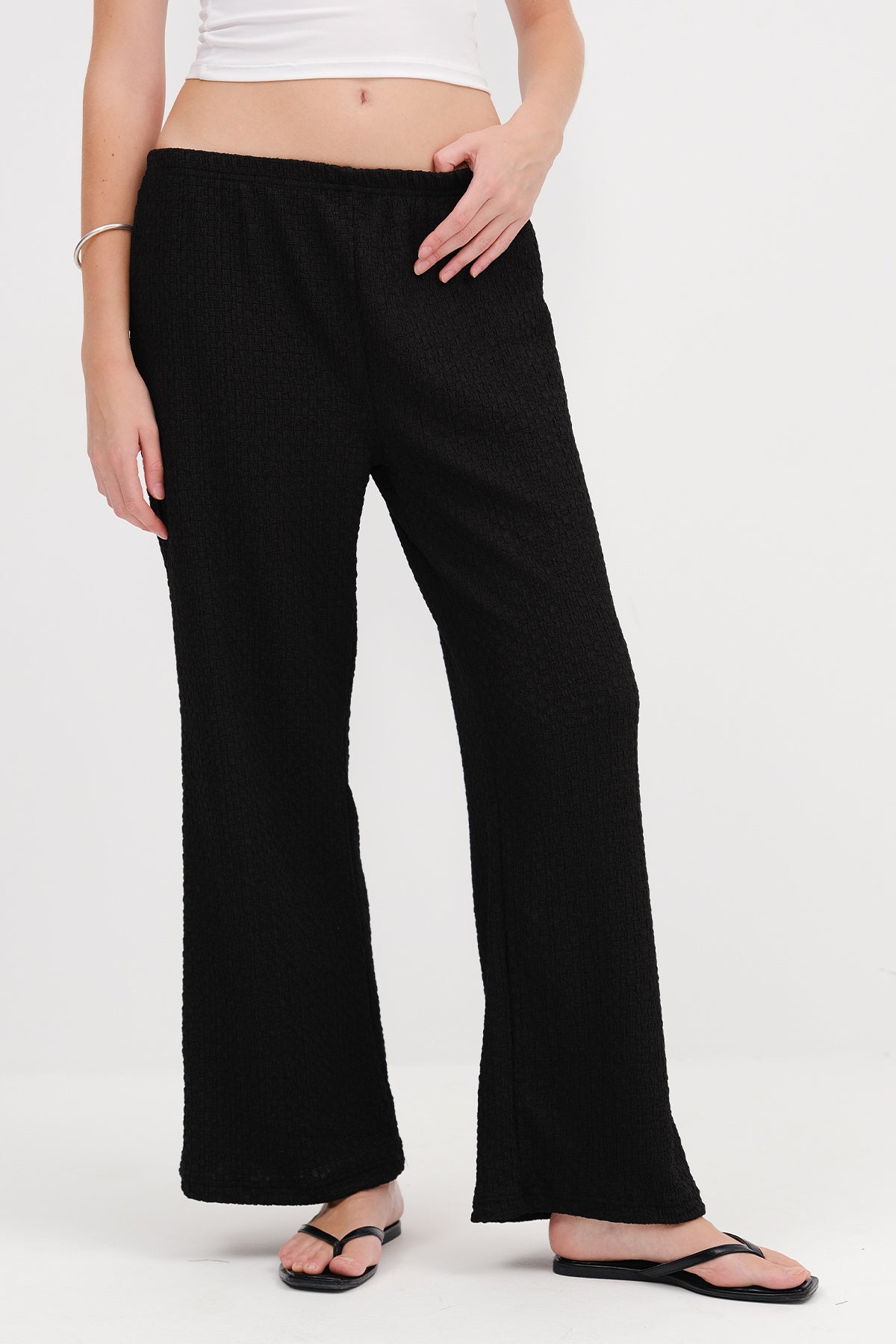 Black_Textured-Pants-with-Elastic-Waist-addax