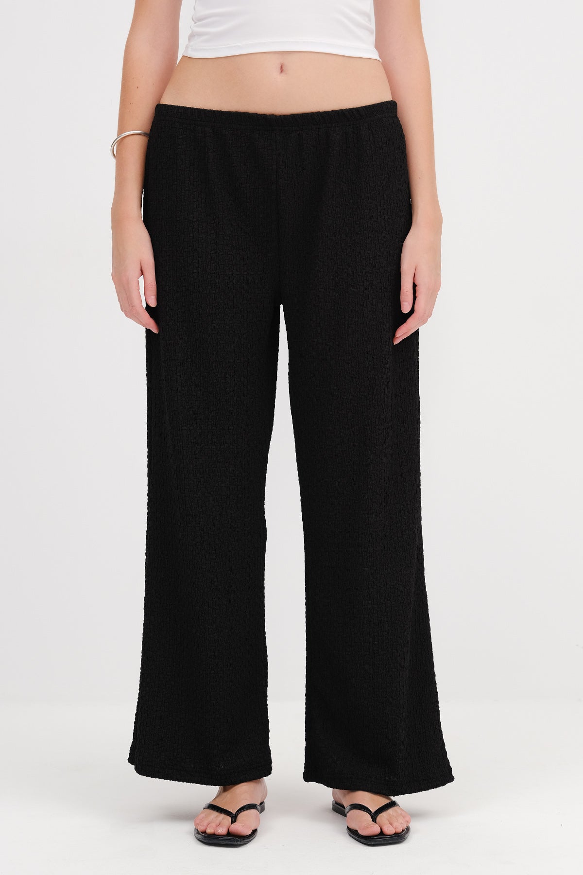 Black_Textured-Pants-with-Elastic-Waist-addax