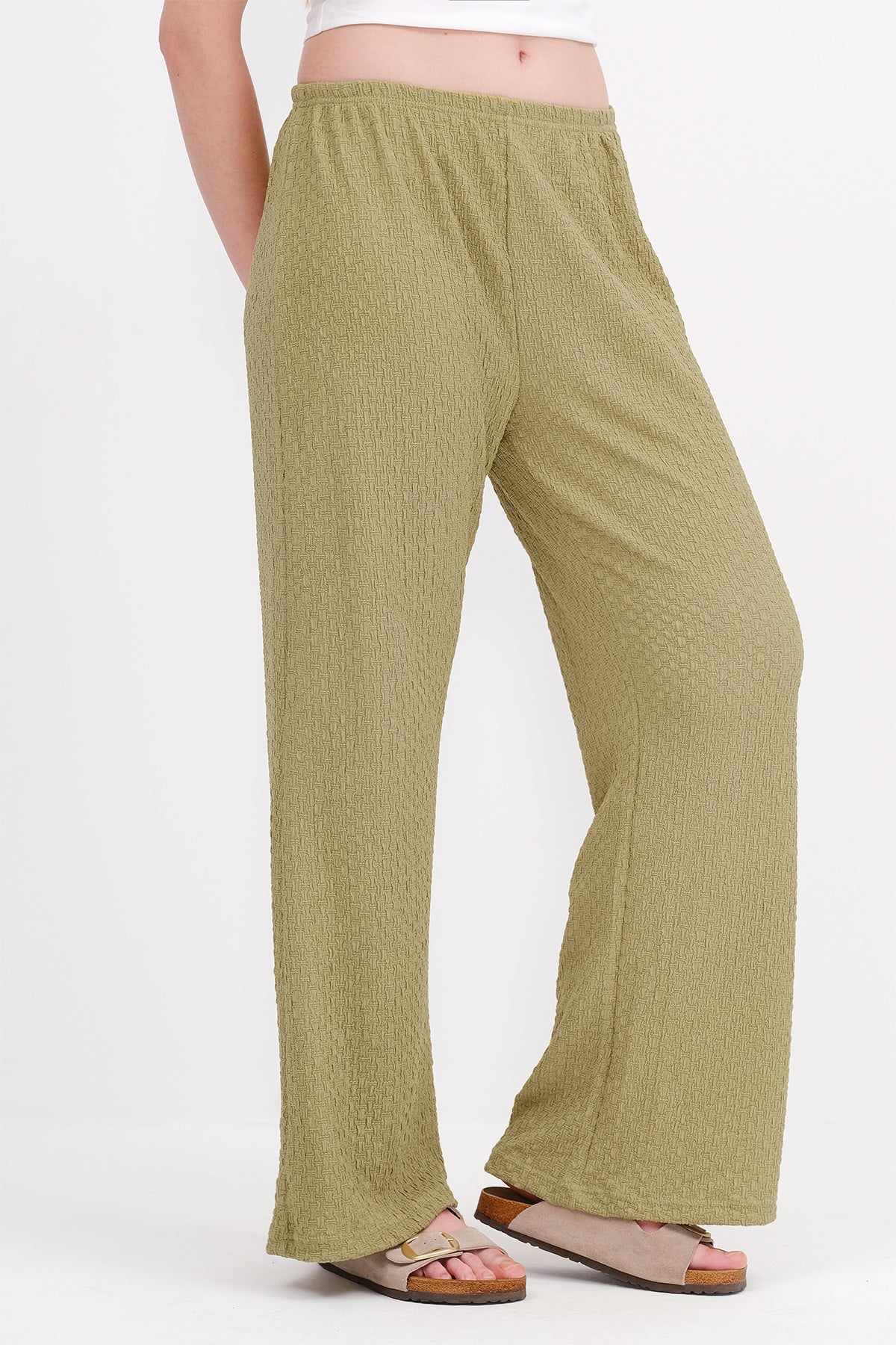 Olive_Textured-Pants-with-Elastic-Waist-addax