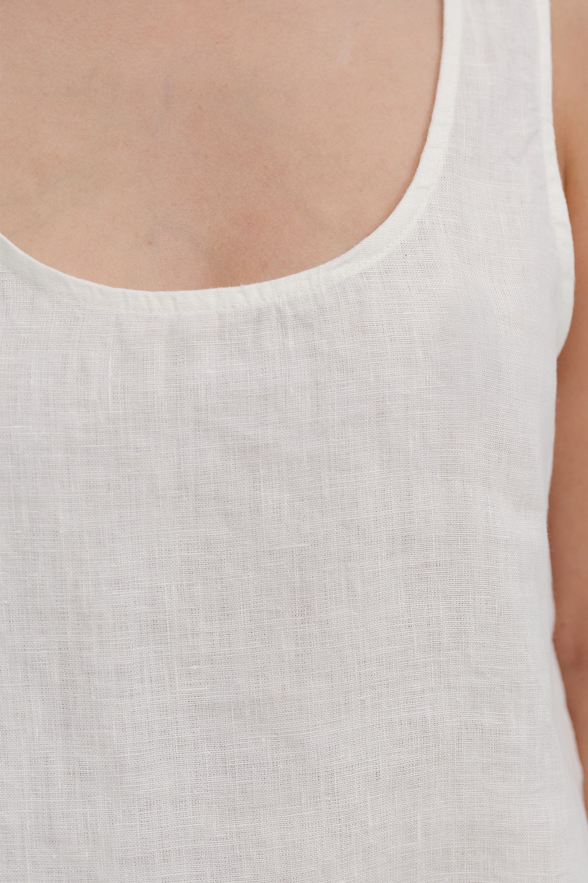 White_U-Neck-Linen-Undershirt-addax