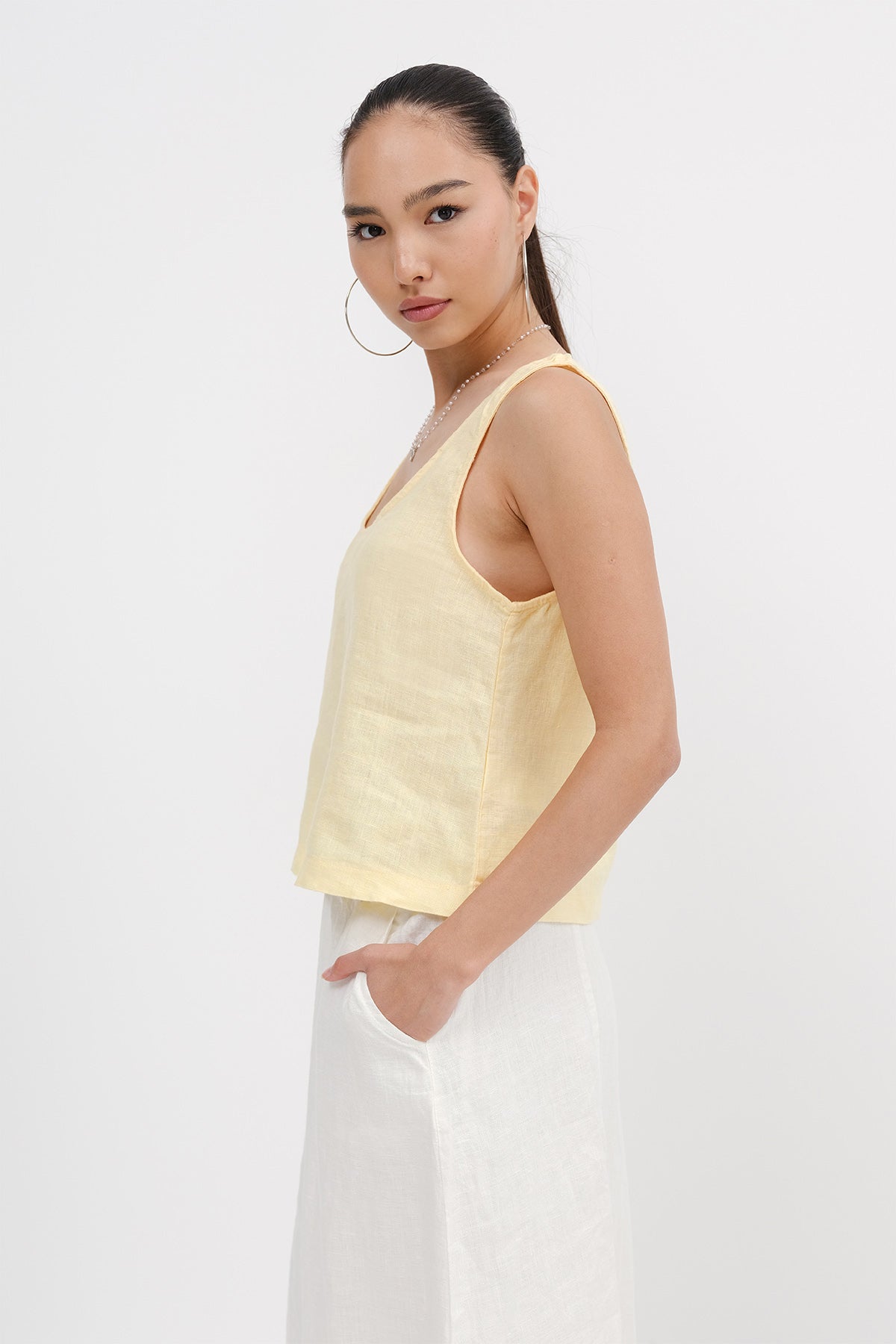 Light-Yellow_U-Neck-Linen-Undershirt-addax