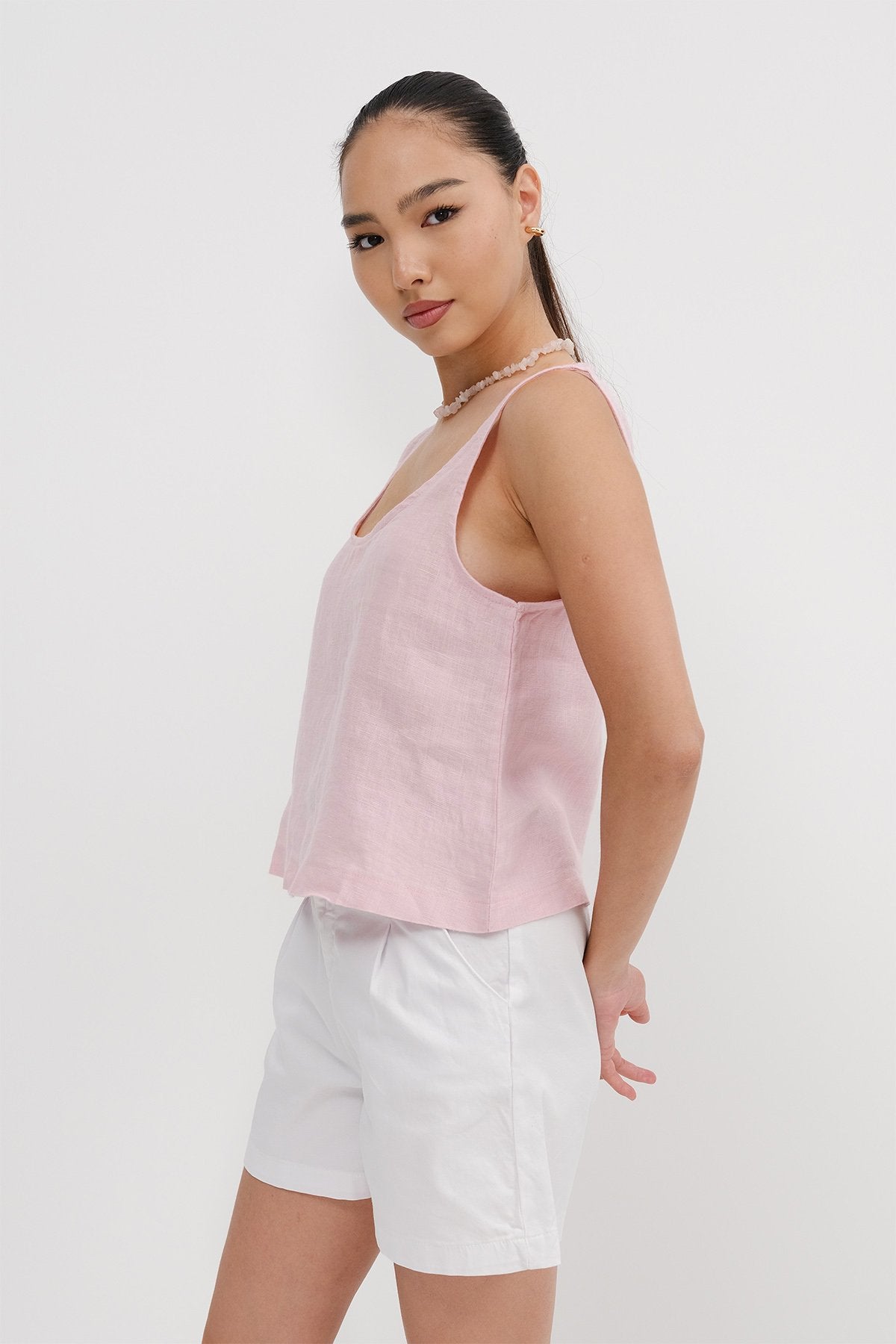 Lotus_U-Neck-Linen-Undershirt-addax