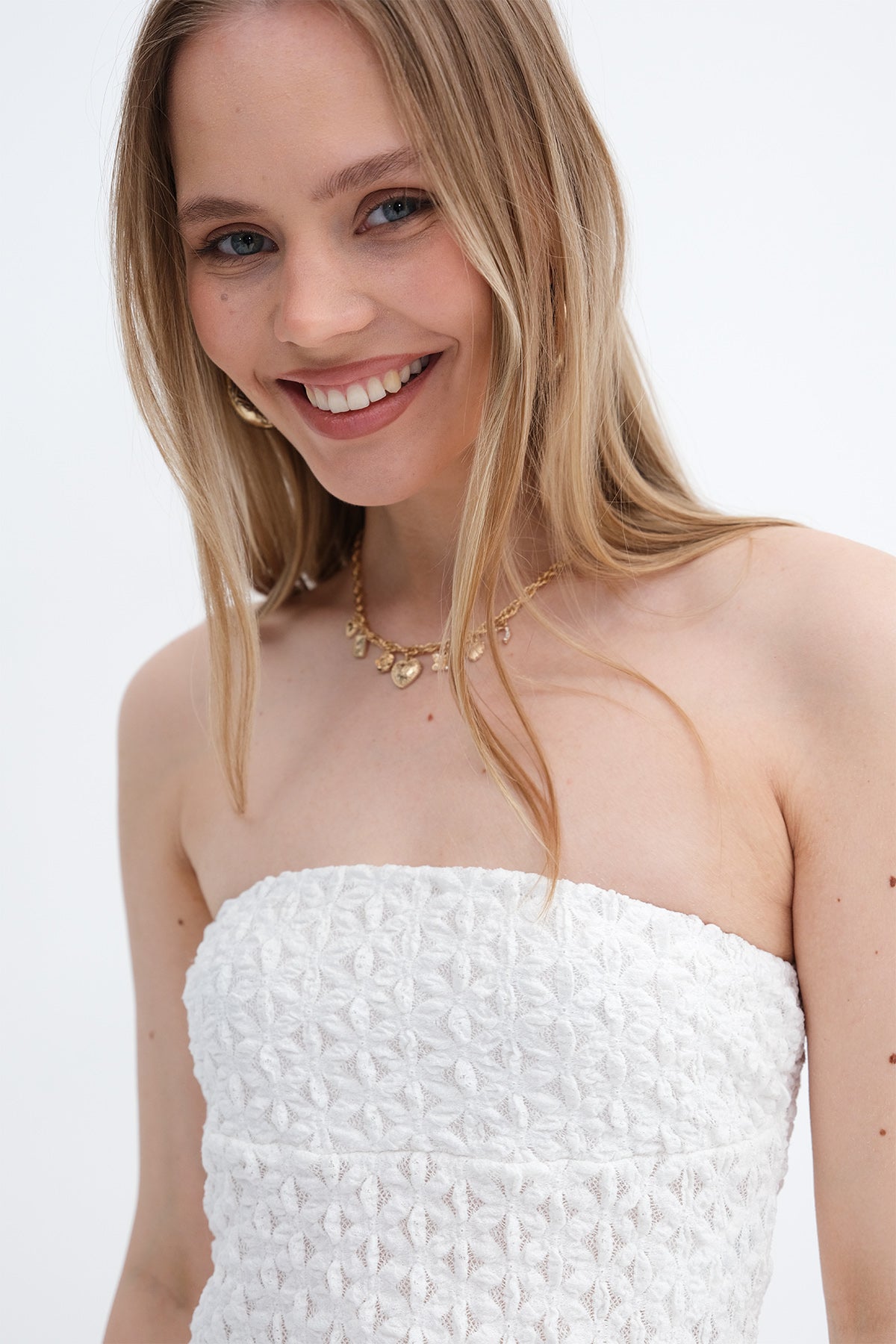 White_Strapless-Bustier-addax