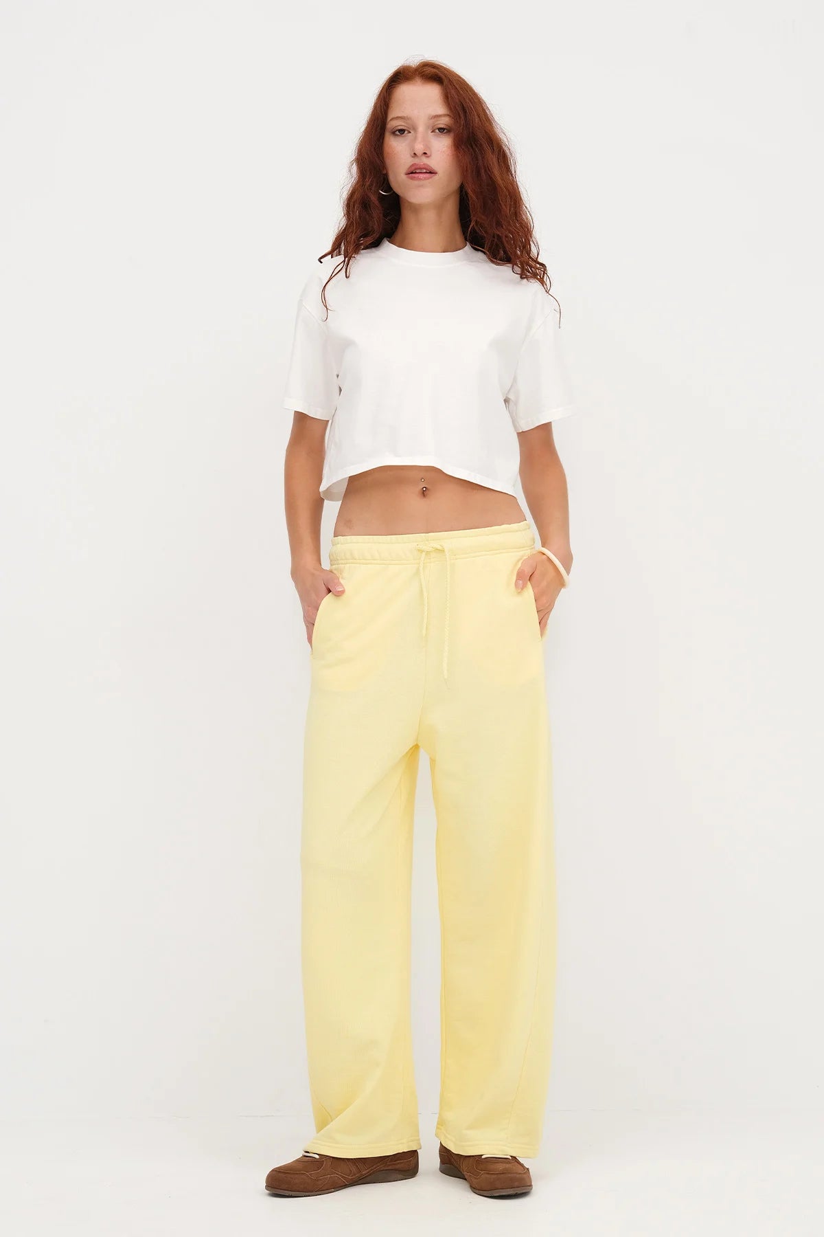 Light-Yellow_Wide-Leg-Sweatpants-with-Pockets-addax