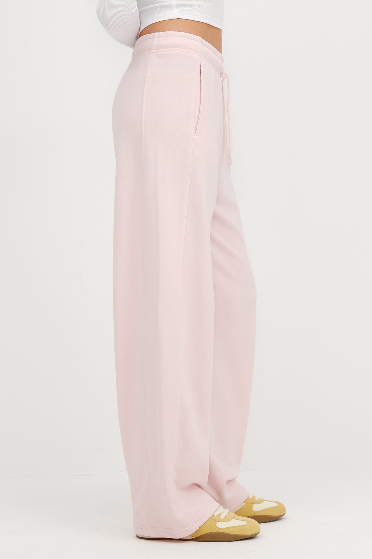 Lotus_Wide-Leg-Sweatpants-with-Pockets-addax
