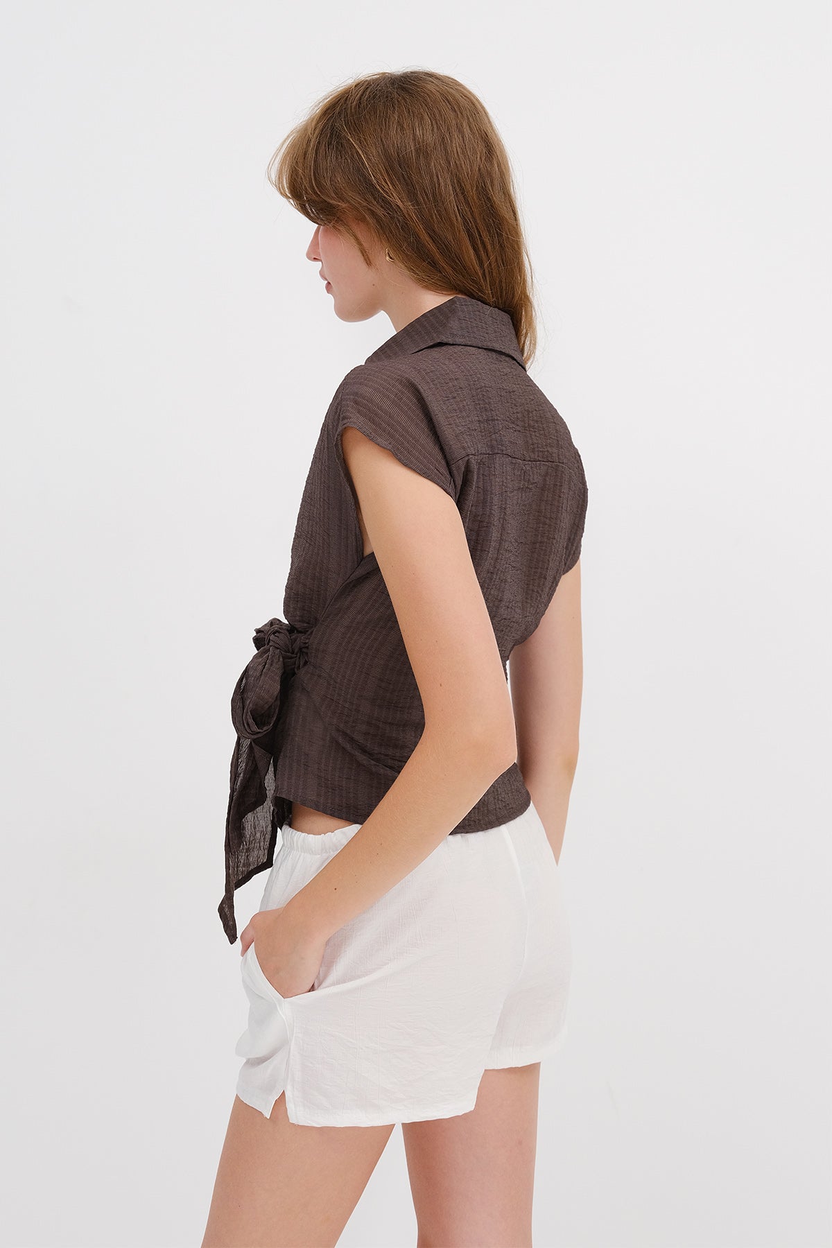 Bitter-Coffee_Sleeveless-Tie-Front-Shirt-addax