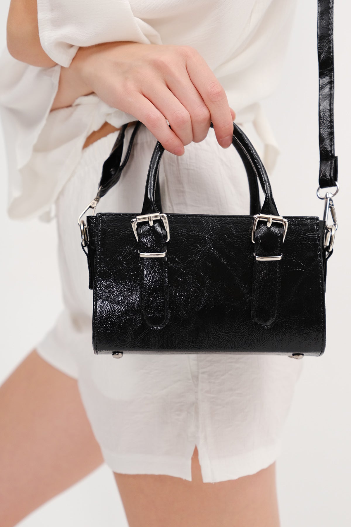 Black_Zippered-Hand-and-Shoulder-Bag-addax