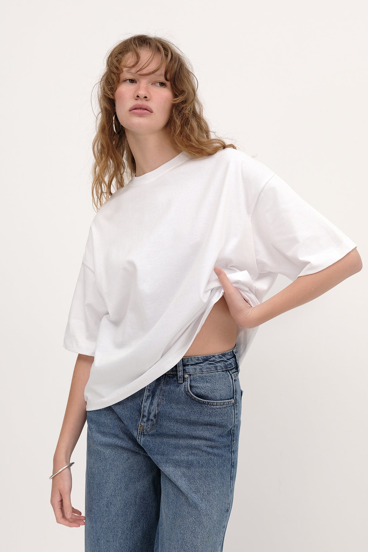 White_Thick-Basic-T-Shirt-addax