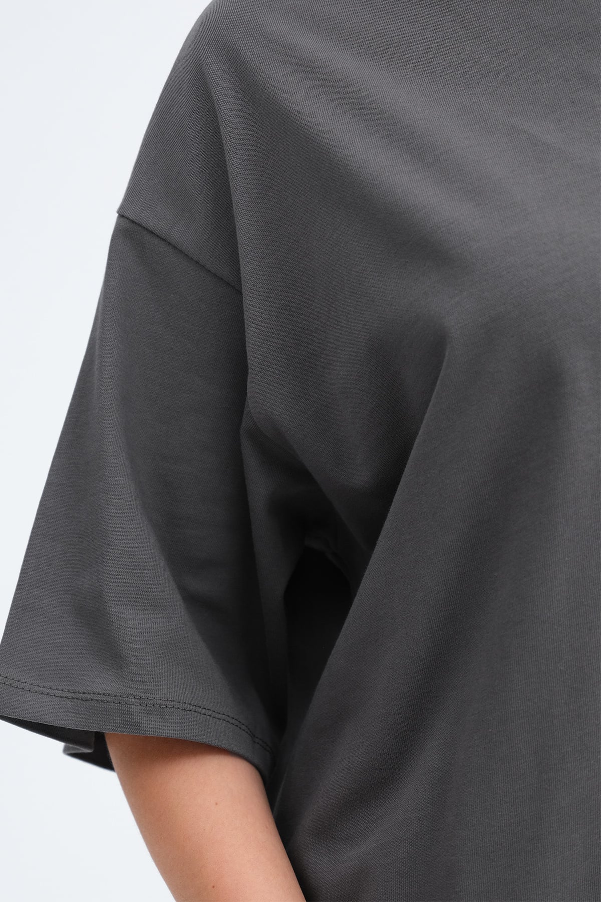 Charcoal_Thick-Basic-T-Shirt-addax