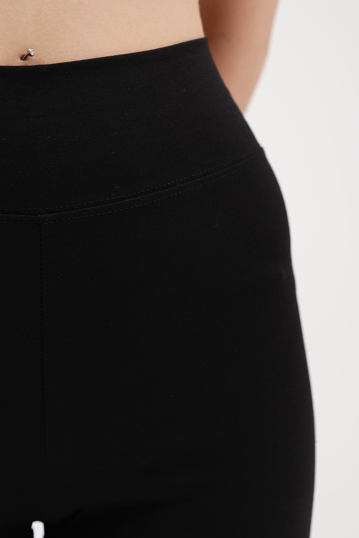 Black_High-Waist-Leggings-addax