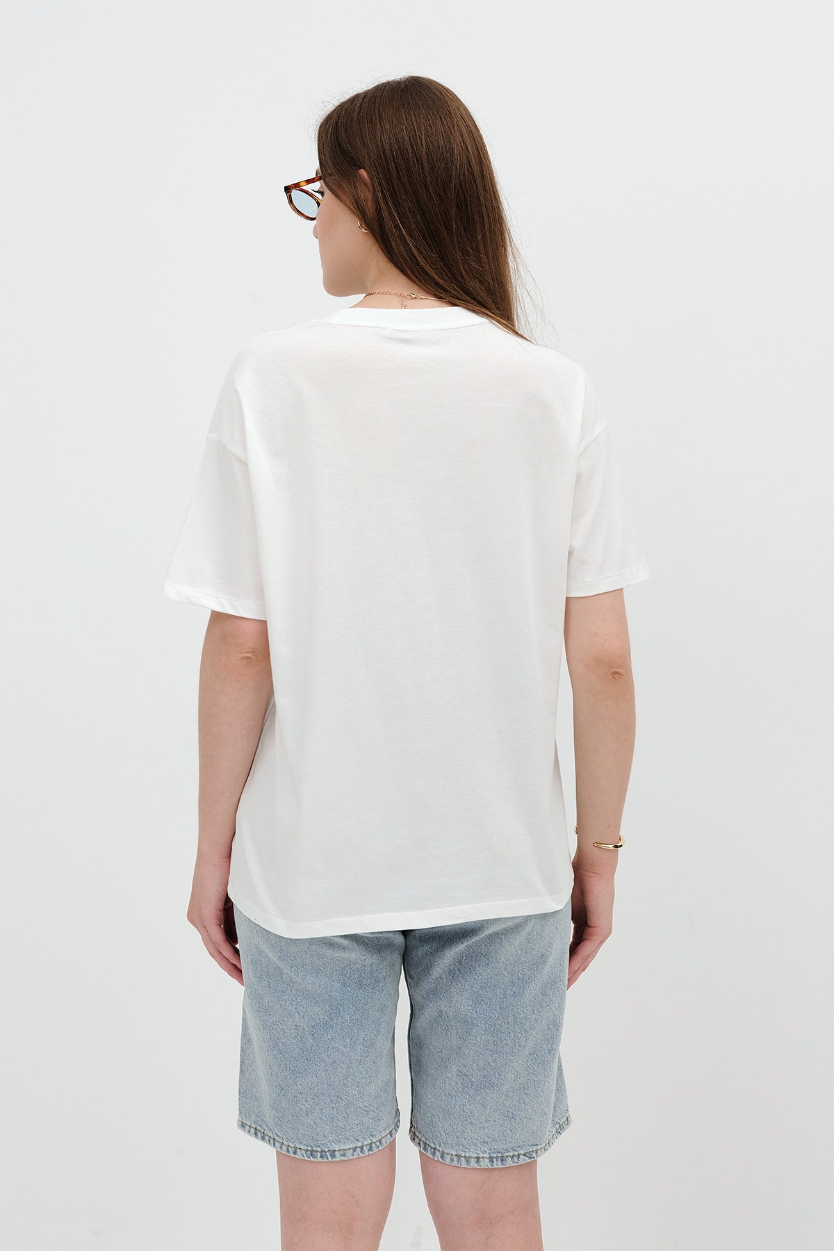 Ecru_Round-Neck-Printed-T-Shirt-addax