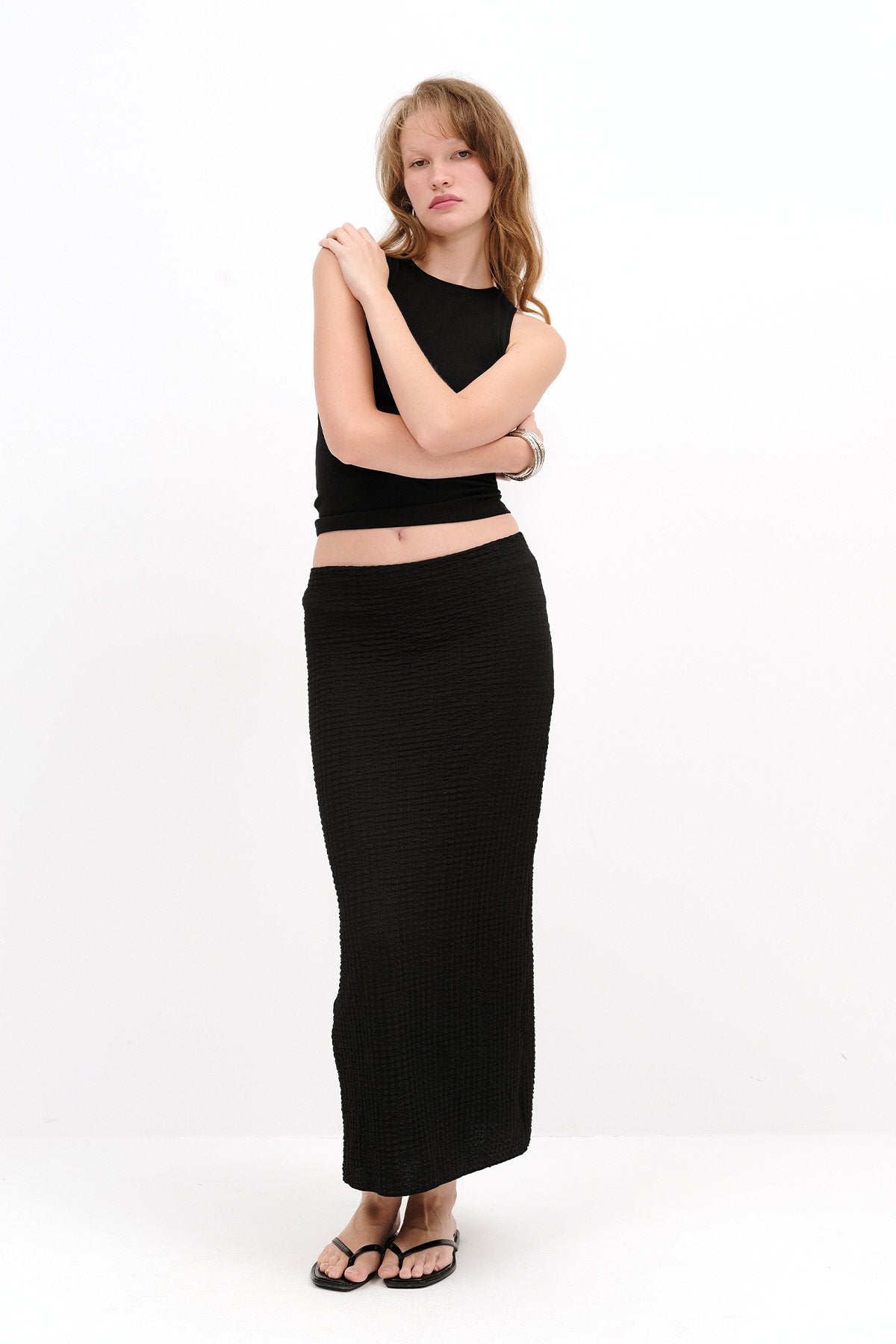 Black_Textured-Midi-Skirt-addax
