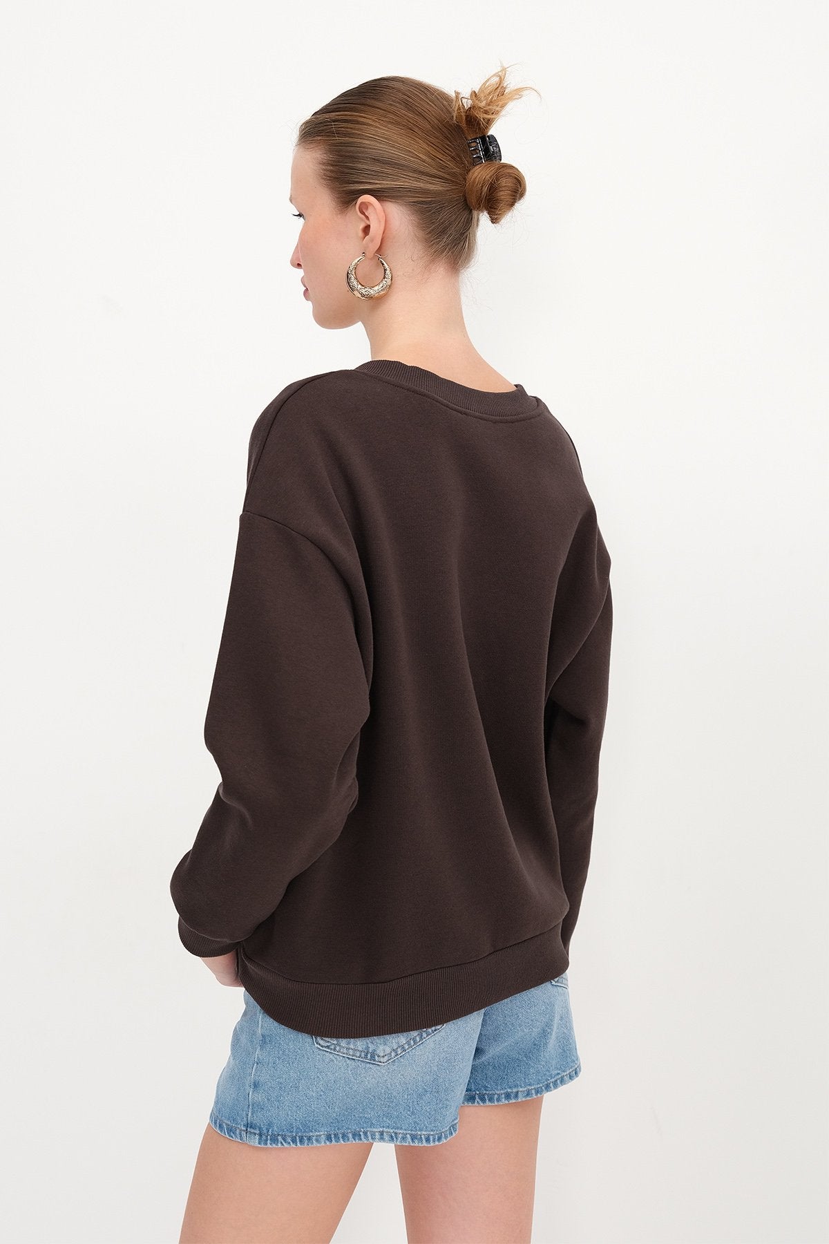 Bitter-Coffee_V-Neck-Fleece-Lined-Sweatshirt-addax