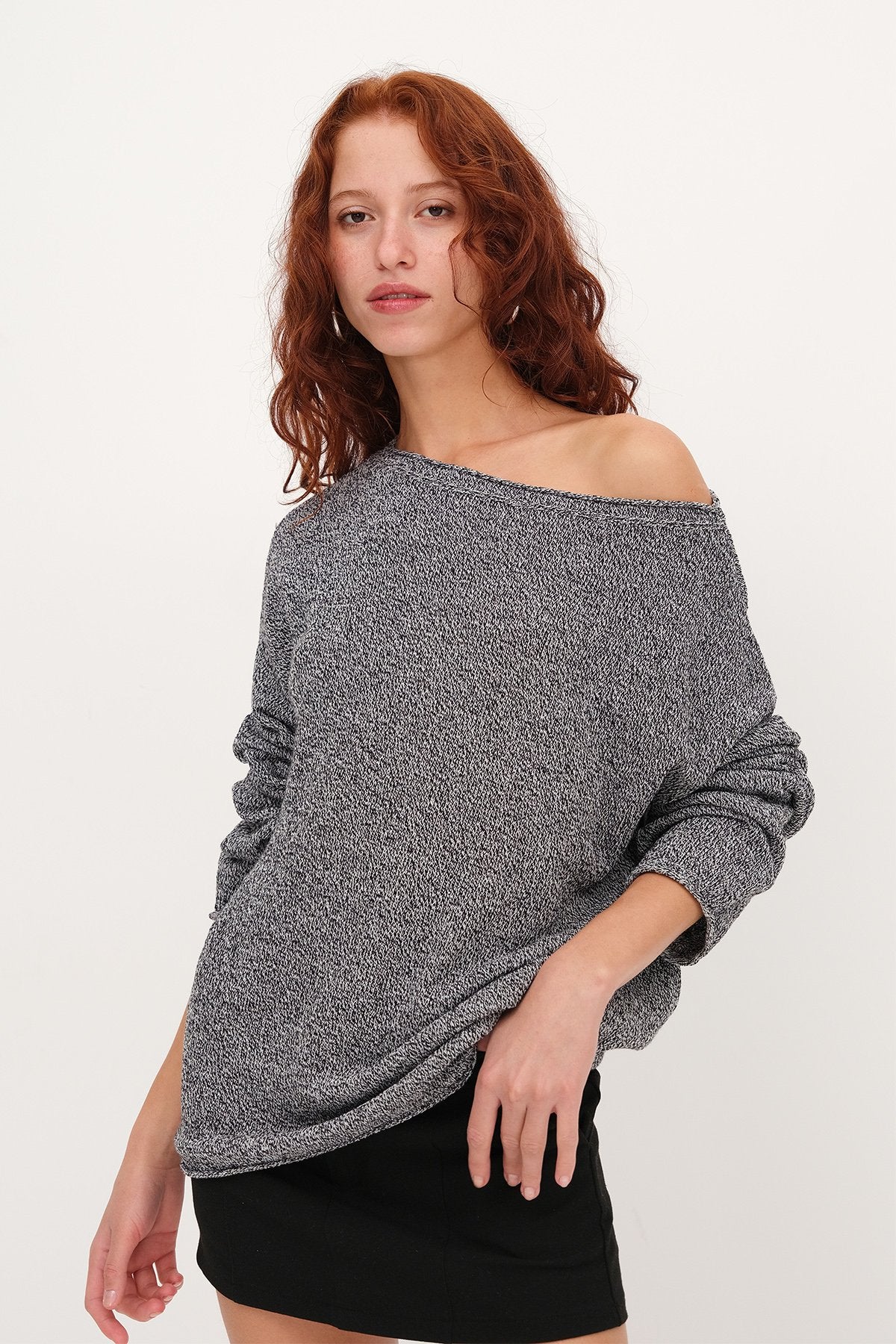 Black---White_Boat-Neck-Knit-Sweater-addax