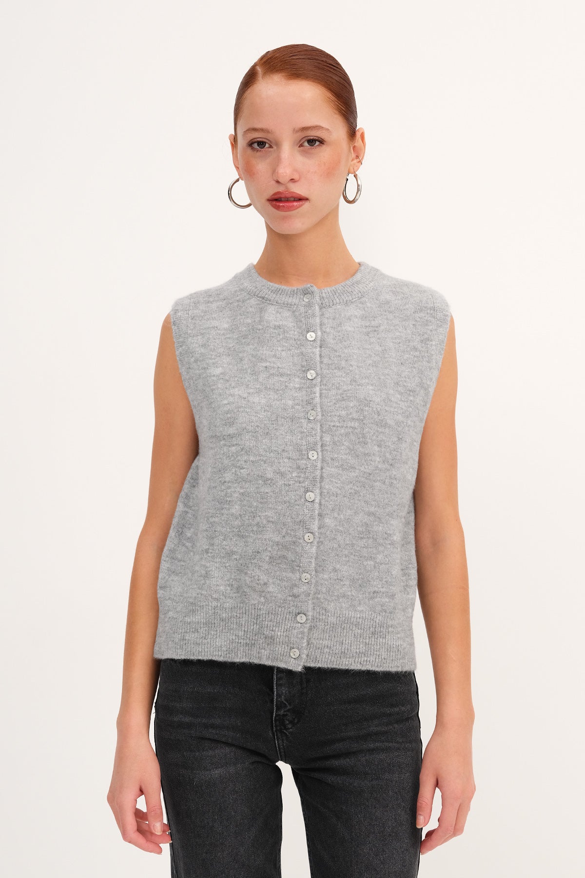 Grey_Buttoned-Knit-Vest-addax