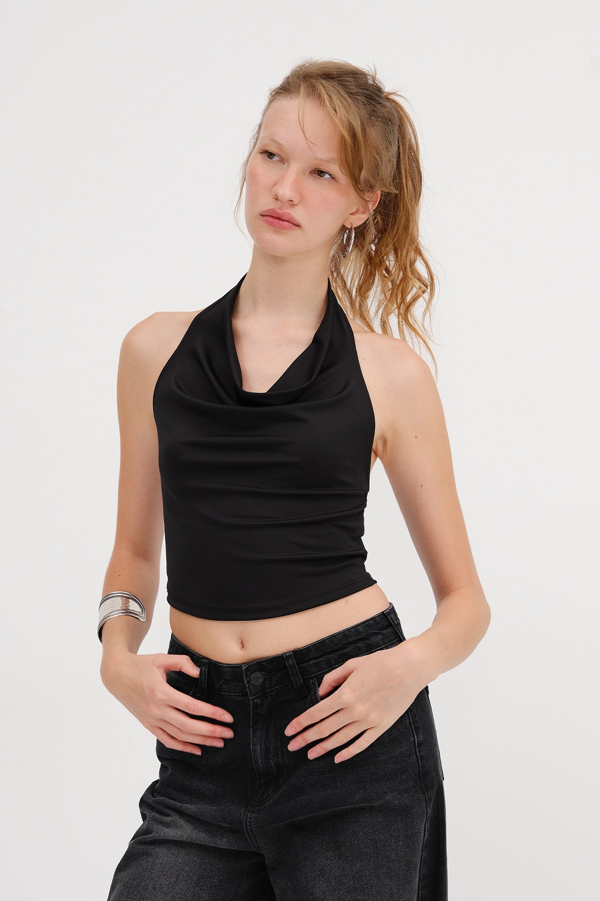 Black_Backless-Blouse-addax