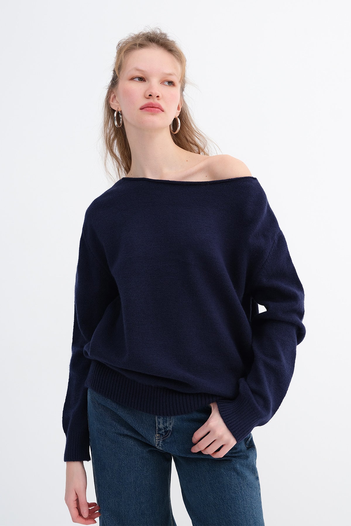 Night-Blue_Boat-Neck-Knit-Sweater-addax
