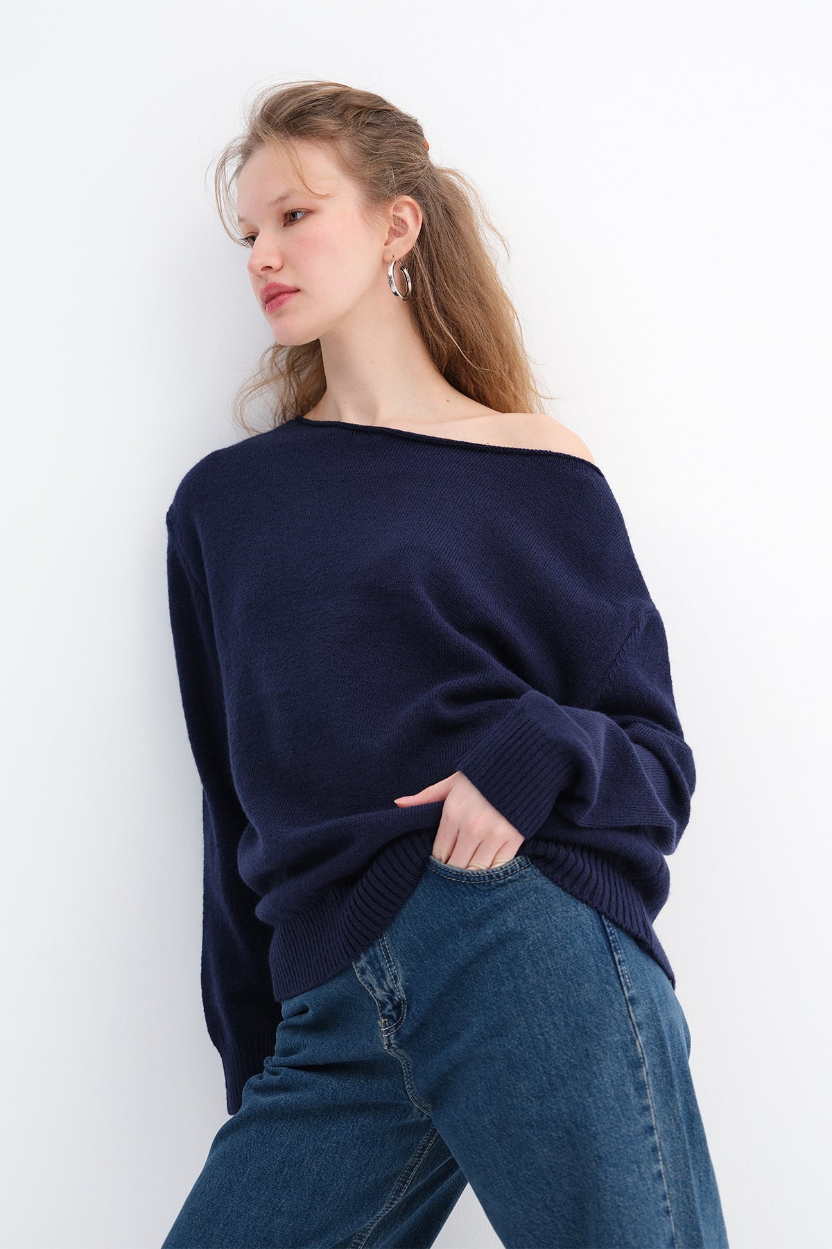 Night-Blue_Boat-Neck-Knit-Sweater-addax