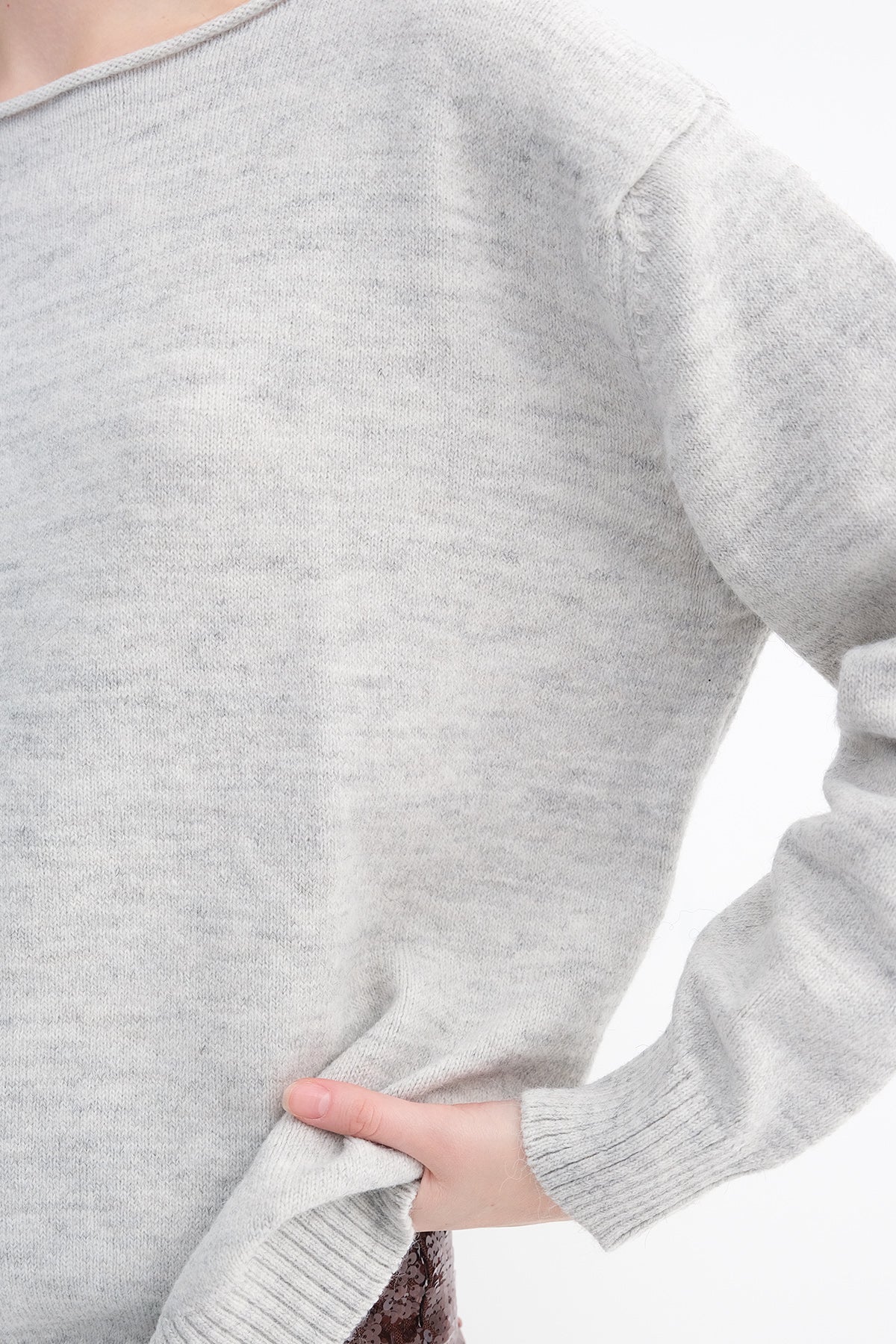 Snow-Melange_Boat-Neck-Knit-Sweater-addax