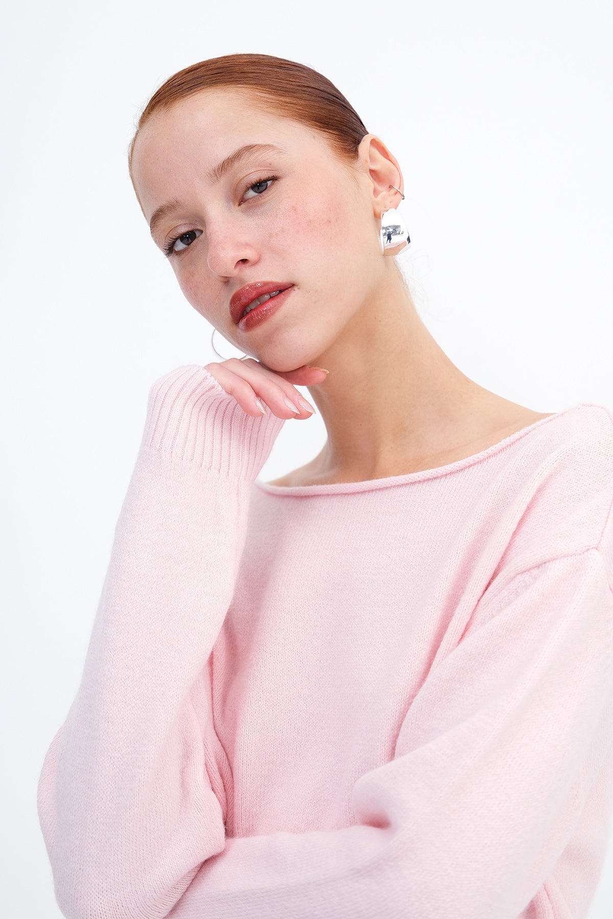 Lotus_Boat-Neck-Knit-Sweater-addax