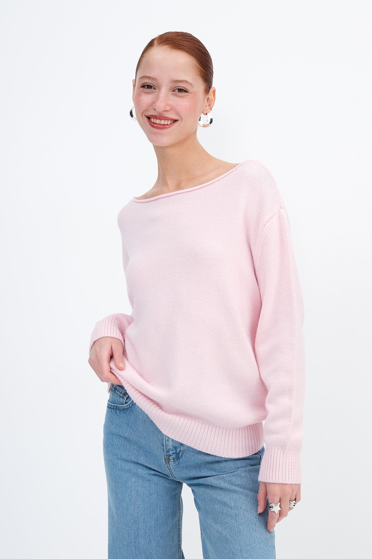 Lotus_Boat-Neck-Knit-Sweater-addax