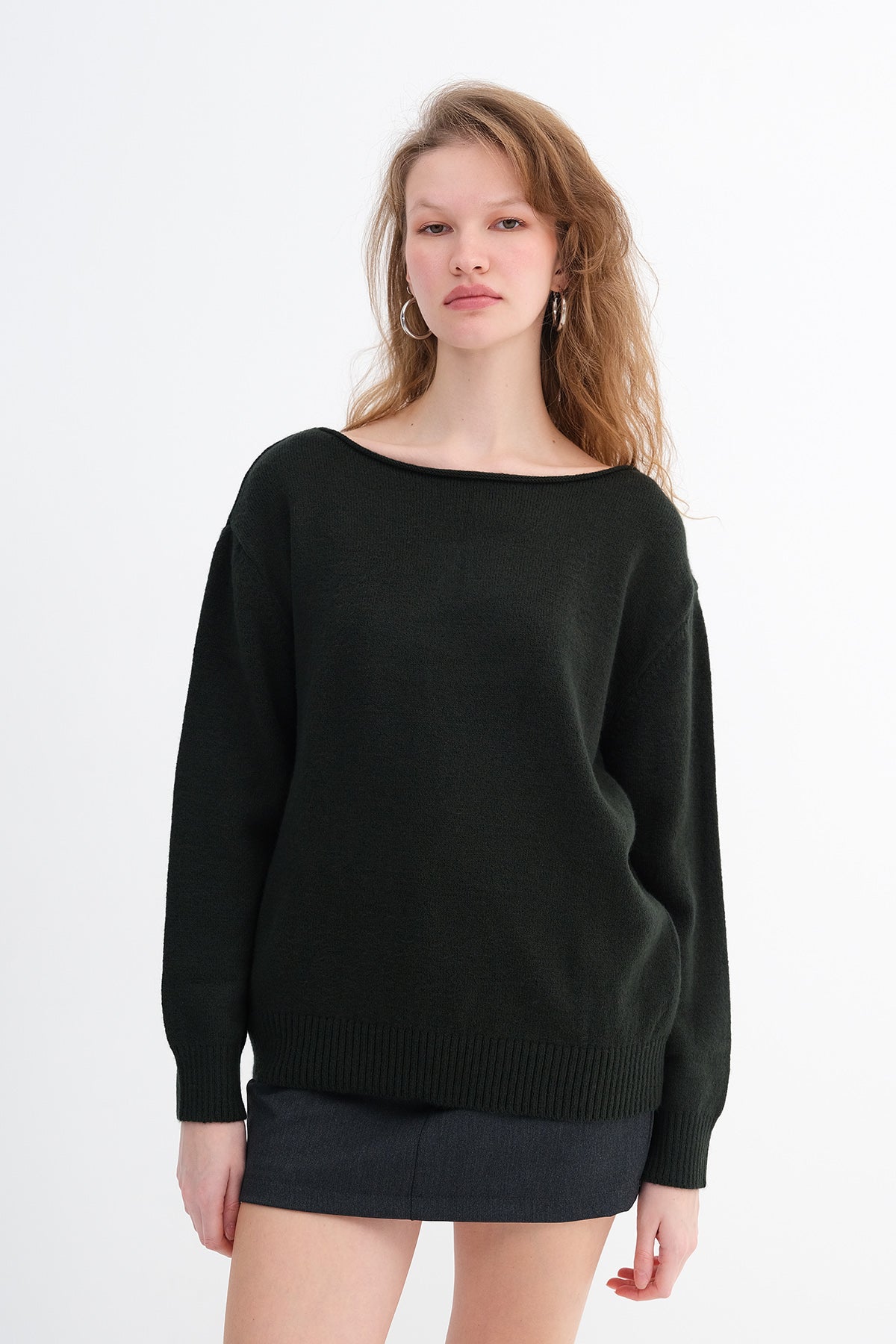 Sapphire_Boat-Neck-Knit-Sweater-addax