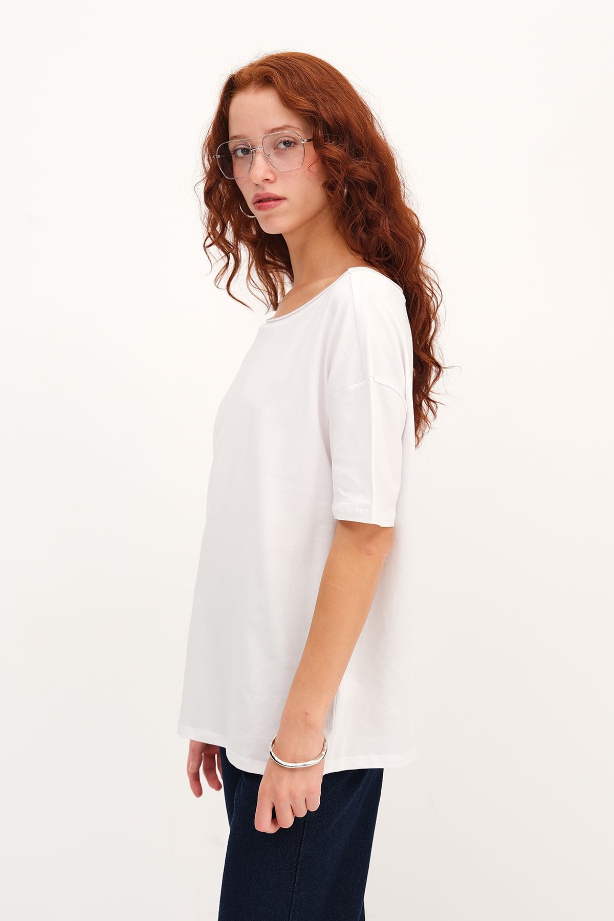 White_Boat-Neck-Basic-T-Shirt-addax